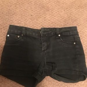 Tillys kids RSQ black shorts ❤️